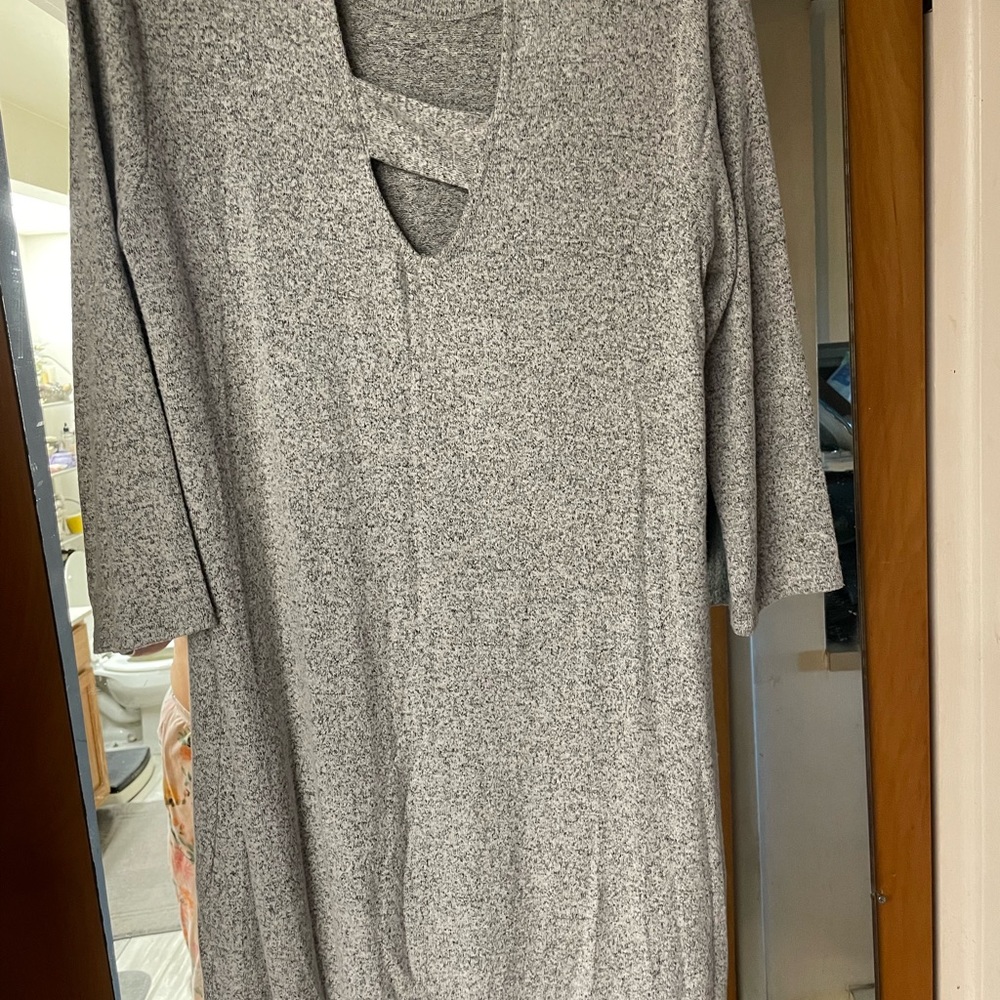 Women’s long top/and or dress. Super soft/cozy.